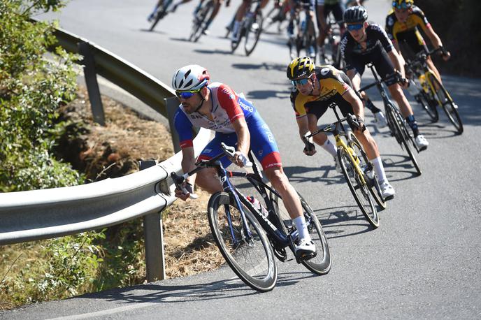 Primož Roglic | Primož Roglič je preživel še en zahteven dan na Vuelti, spet pa je pristal na tleh. | Foto Guliverimage