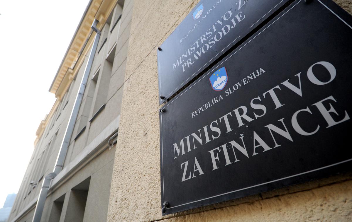 Ministrstvo za finance | Vlada v letošnji različici programa stabilnosti, ki ga bo Evropski komisiji poslala ta teden, ne napoveduje dviga DDV. | Foto STA