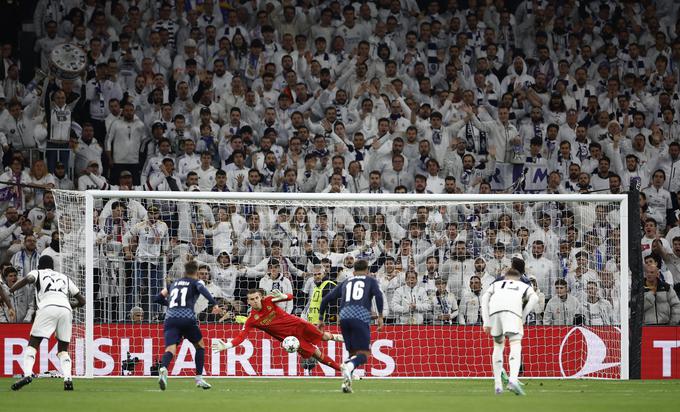 Andrej Lunin je v 8. minuti ubranil kazenski strel, nato so njegovi soigralci dosegli tri zadetke. | Foto: Reuters