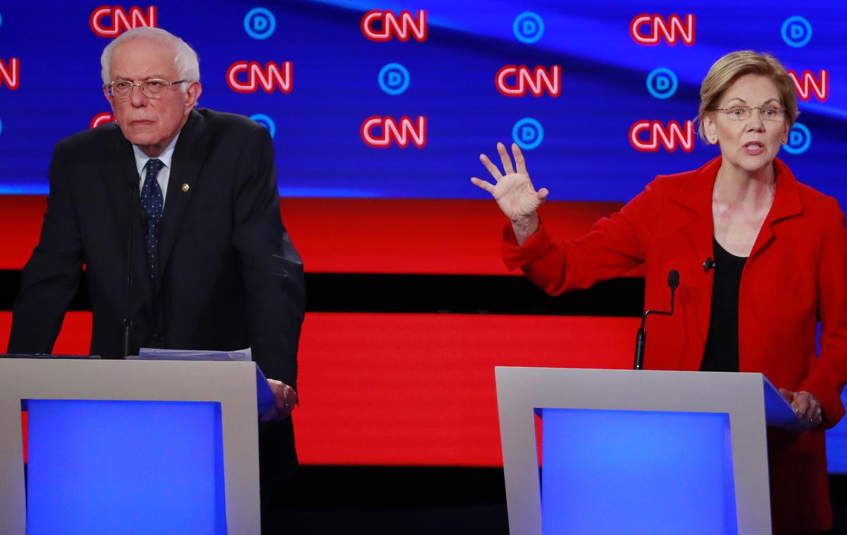 Bernie Sanders in Elizabeth Warren | Bernie Sanders in Elizabeth Warren vztrajata pri radikalnem zasuku v levo. Med drugim zagovarjata ukinitev zasebnega zdravstva in vzpostavitev javne zdravstvene mreže. | Foto Reuters