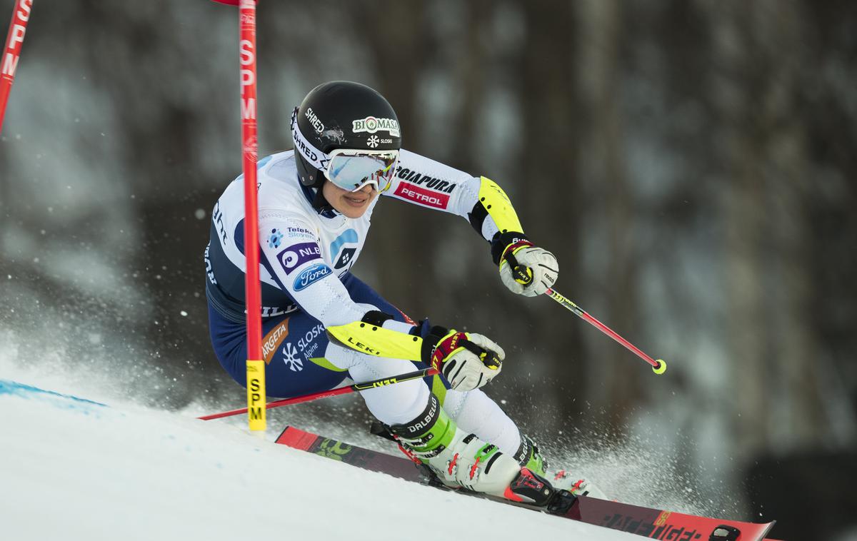 Tina Robnik | Tina Robnik bo ob Ani Bucik in Meti Hrovat osrednje slovensko orožje na Zlati lisici. | Foto Reuters