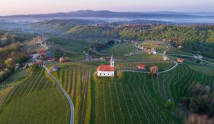 Bela krajina vas vabi na raziskovanje med Gorjanci in Kolpo