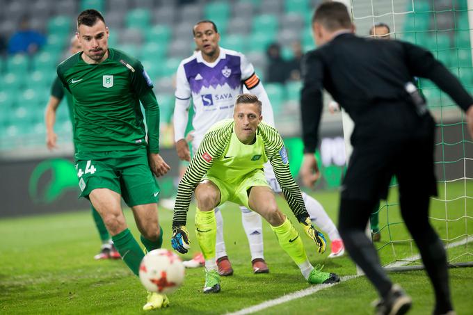 V soboto je s soigralci izkusil boleč poraz v Stožicah. Olimpija je prvo četrtfinalno tekmo pokala Slovenije dobila kar s 3:0. | Foto: Urban Urbanc/Sportida