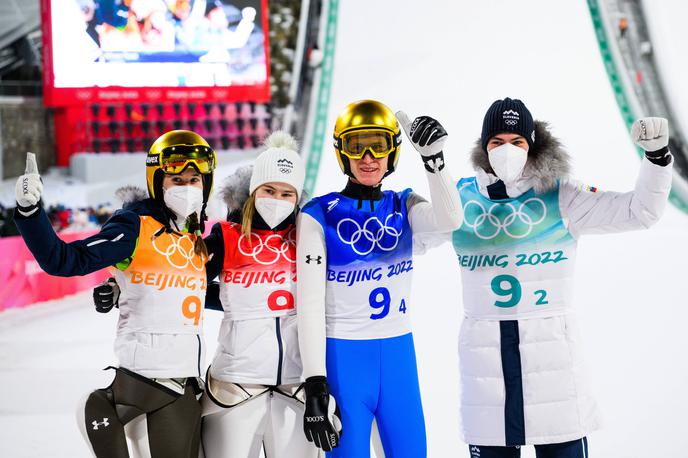 mešana ekipna tekma | Urša Bogataj, Nika Križnar, Peter Prevc in Timi Zajc so olimpijski prvaki v mešanih ekipah. | Foto Guliverimage