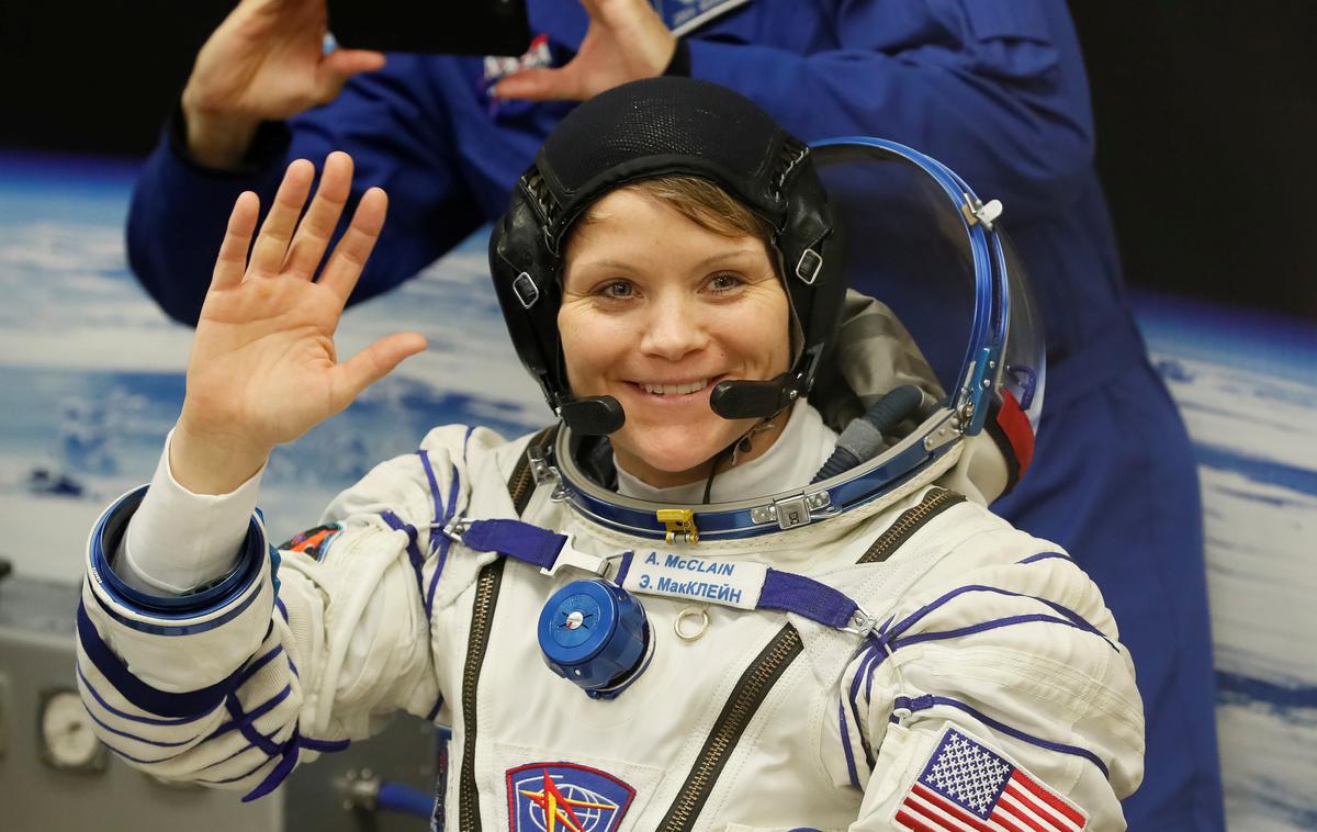 Anne McClain astronavtka Nasa | Anne McClain naj bi se na vesoljski sprehod odpravila 8. aprila, in sicer s kanadskim astronavtom Davidom Saint-Jacquesom. | Foto Reuters