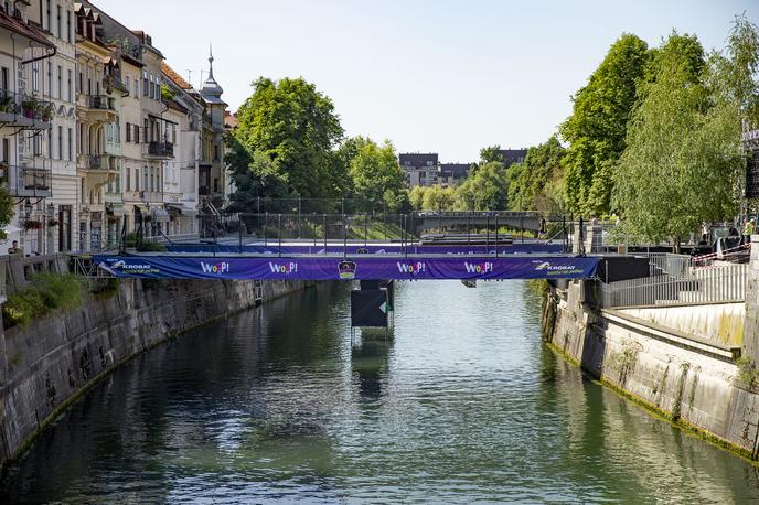 Trampolin na Ljubljanici | Trampolinski most bo odprt od 10. pa vse do 21. ure. | Foto Ana Kovač