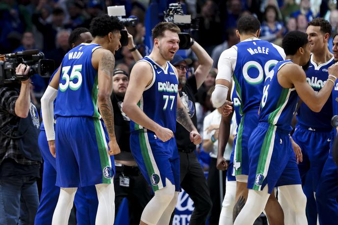 Luka Dončić Dallas Mavericks | Luka Dončić je v življenjski formi. V noči na nedeljo ga ob 1.00 čaka gostovanje v San Antoniu. | Foto Reuters