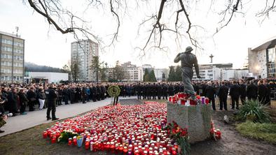 Slovenija žaluje in zbira donacije za otroke treh umrlih rudarjev #video