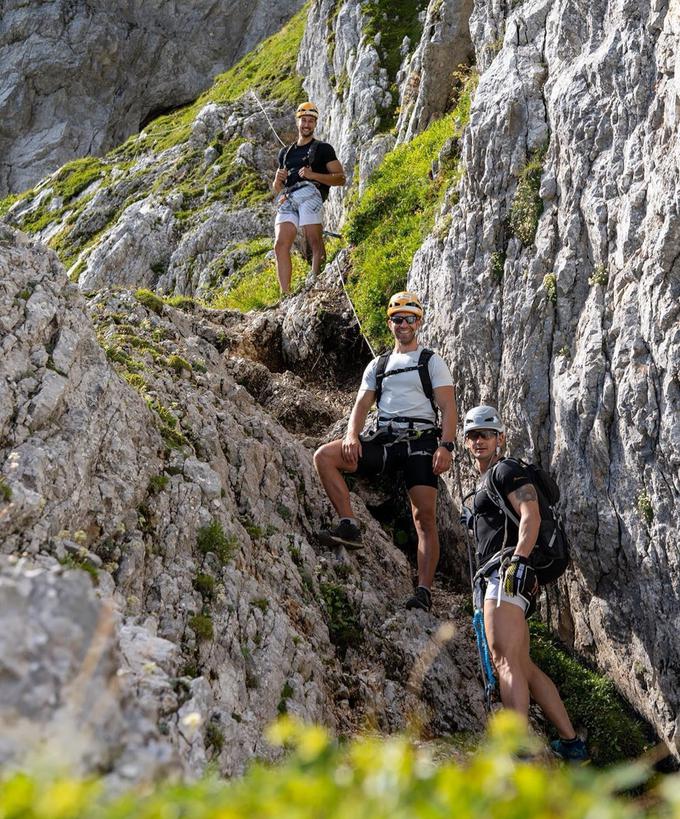 Prijatelji so se podali na poseben izlet "nad oblake". | Foto: Instagram & Imdb