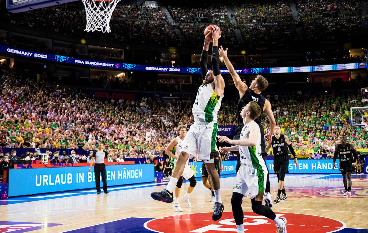 Litva Jonas Valanciunas | Litovci so se po porazu z Nemci pritožili. | Foto Guliverimage