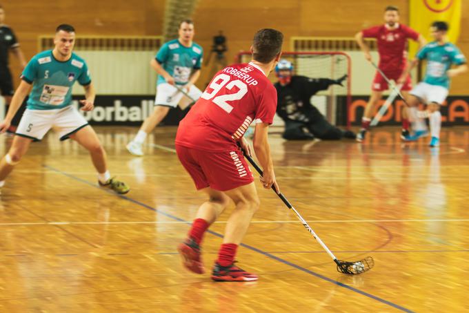 Slovenci so na premierni tekmi izgubili s favoriziranimi Danci. | Foto: Matic Ritonja/IFF