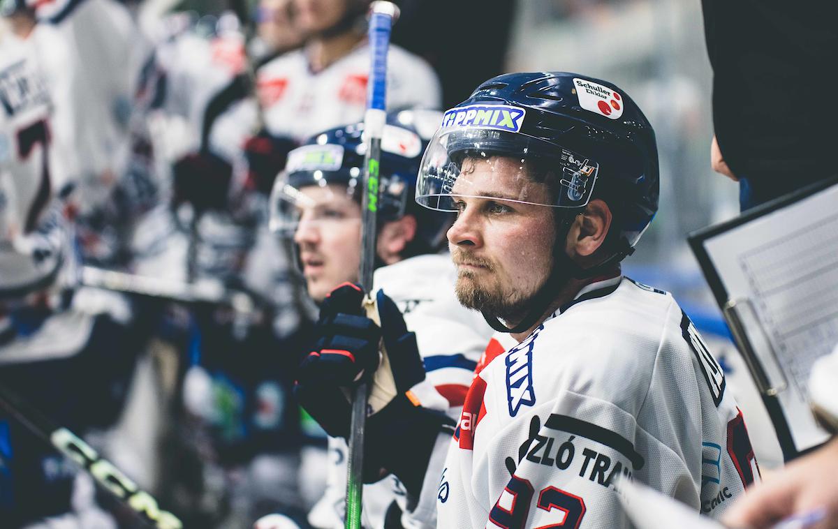 ICEHL: HK SŽ Olimpija - Fehervar AV Anže Kuralt | Anže Kuralt je k zmagi svojega moštva na Predarlskem prispeval zadetek za končnih 4:0. | Foto Grega Valančič/Sportida