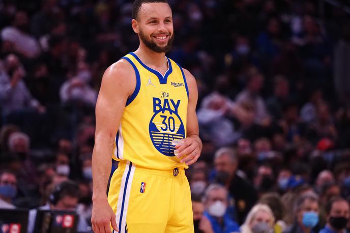 Stephen Curry | Stephen Curry je po treh tekmah, ko je metal za tri točke s slabšim odstotkom, znova navduševal. | Foto Reuters