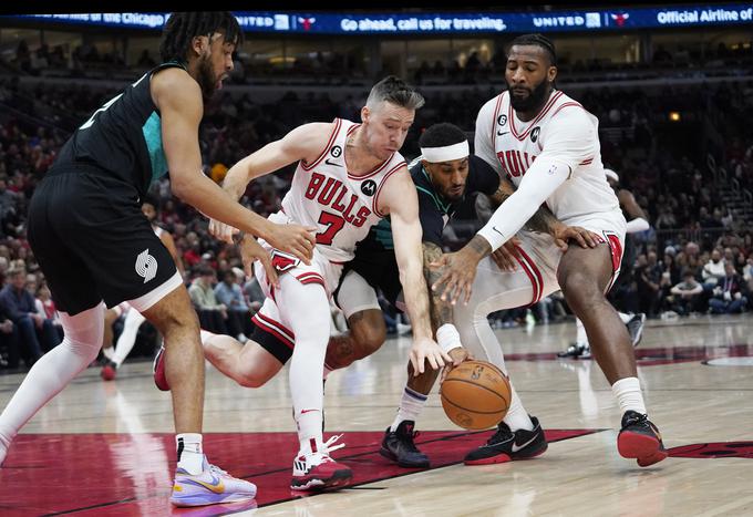 Goran Dragić je k zmagi Chicaga prispeval pet točk in sedem podaj. | Foto: AP / Guliverimage