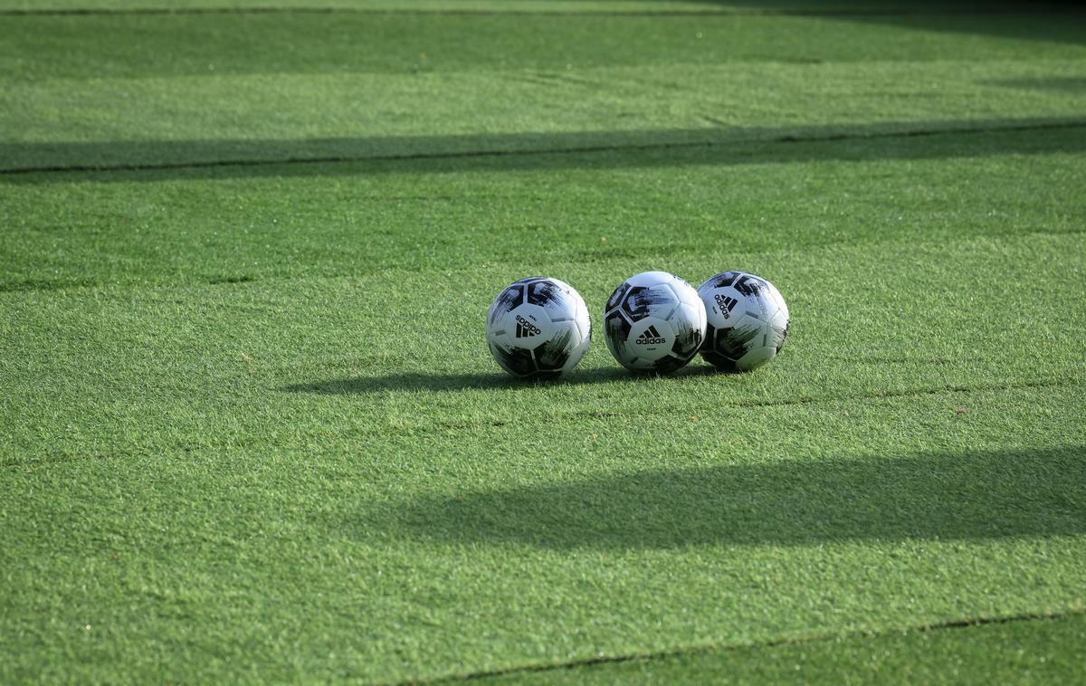 Uefa Ljubljana 2019 Trg Republike Nogomet v šolah | Novo kampanjo vodi Uefin oddelek za družbeno odgovornost. | Foto Nebojša Tejič/STA