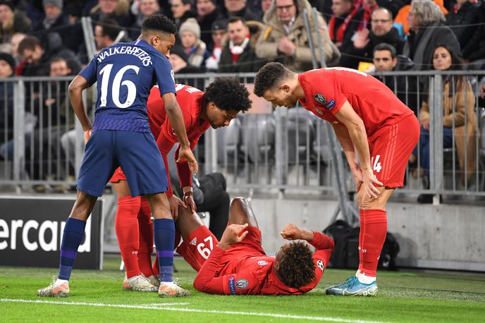 Kingsley Coman | Kingsley Coman je obležal na zelenici štadiona v Münchnu. | Foto Getty Images