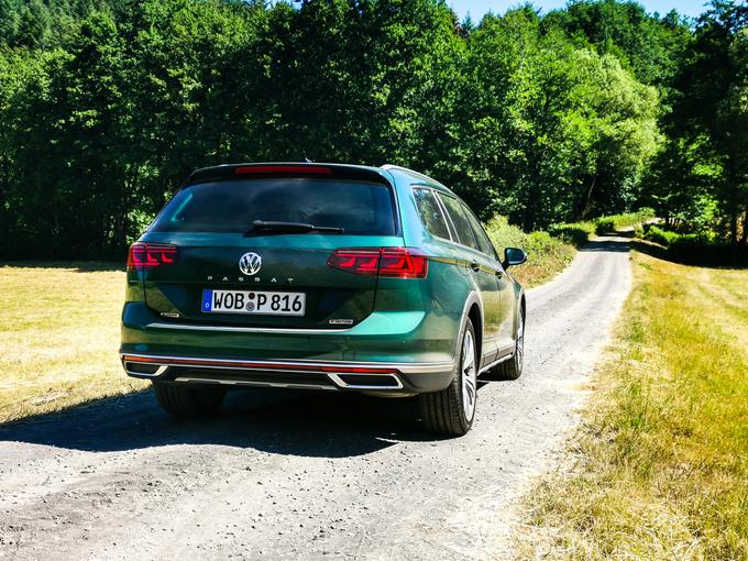 Karavanske izvedbe tega razreda so še vedno nekoliko bolj priljubljene od limuzinskih. | Foto: Gašper Pirman