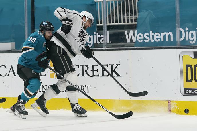 San Jose Sharks Los Angeles Kings Anže Kopitar | Anže Kopitar je bil s soigralci še drugič zapored neuspešen. | Foto Guliverimage