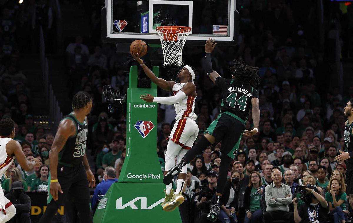 Boston Celtics Miami Heat Jimmy Butler | Jimmy Butler je ob zmagi prispeval 47 točk, kar je njegov rekord v končnici lige NBA, dodal je devet skokov in osem asistenc.  | Foto Reuters