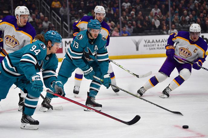 Los Angeles Kings San Jose Sharks | Kralji po veliki zmagi na gostovanju v Bostonu do zmage tudi doma. Po kazenskih strelih so s 3:2 premagali moštvo San Jose Sharks. 