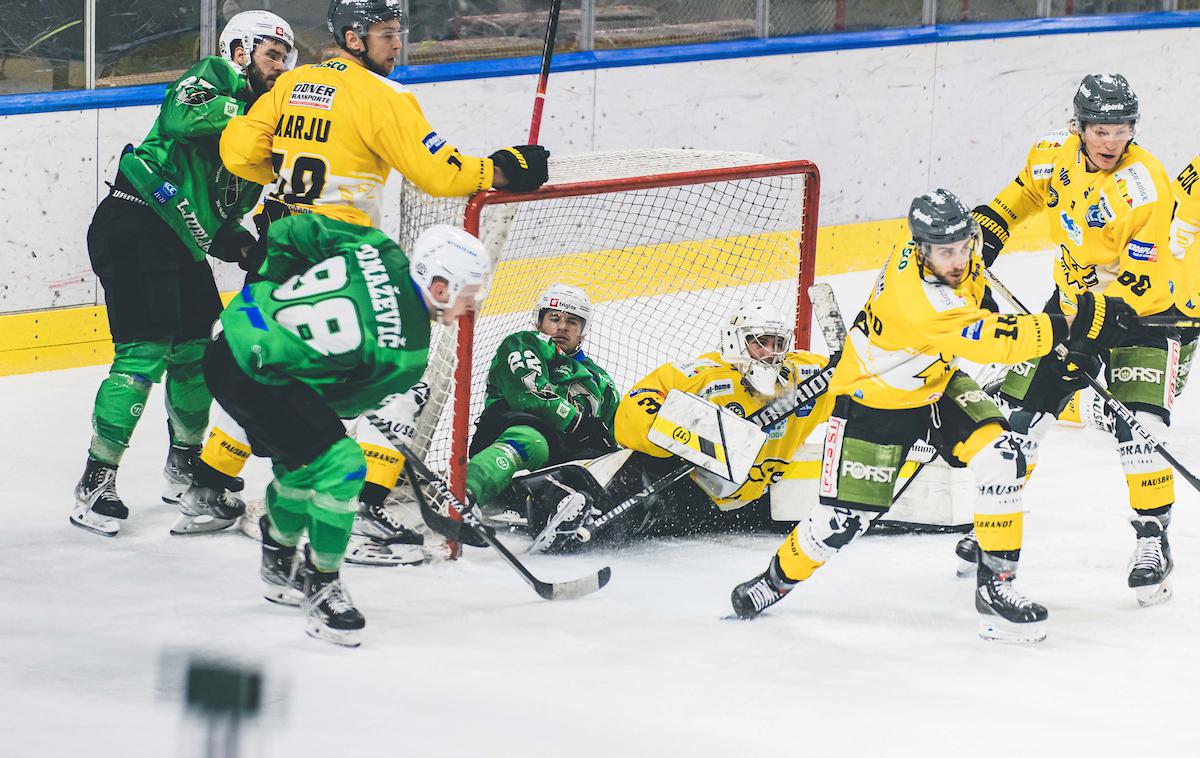 HK SŽ Olimpija : Pustertal | Olimpija je klonila z 2:4. | Foto Grega Valančič/Sportida