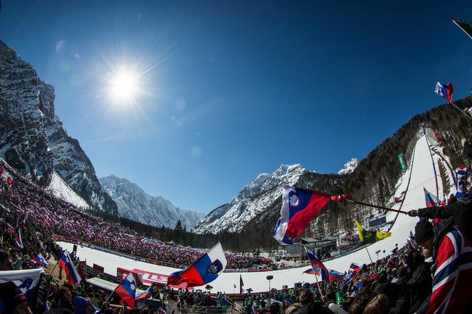 Planica navijači, letalnica bratov Gorišek | Foto Vid Ponikvar