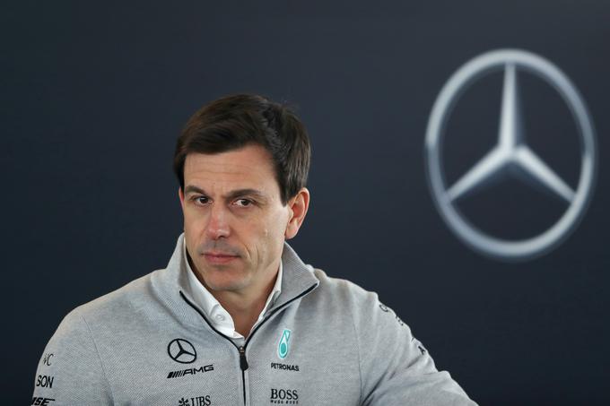 Toto Wolff meni, da je še prezgodaj za zganjanje panike okoli prehitevanj. | Foto: Guliverimage/Getty Images