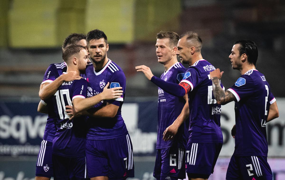 NK Maribor : FC Koper, prva liga | Maribor je slavil z 2:1. | Foto Blaž Weindorfer/Sportida