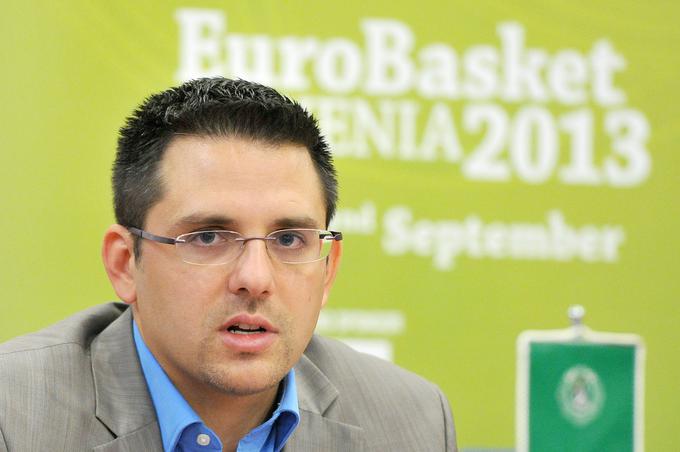 "Lani smo šli v minus zaradi tega, da smo ohranili vse programe," je pojasnil poslovni direktor zveze Aleš Križnar.  | Foto: STA ,