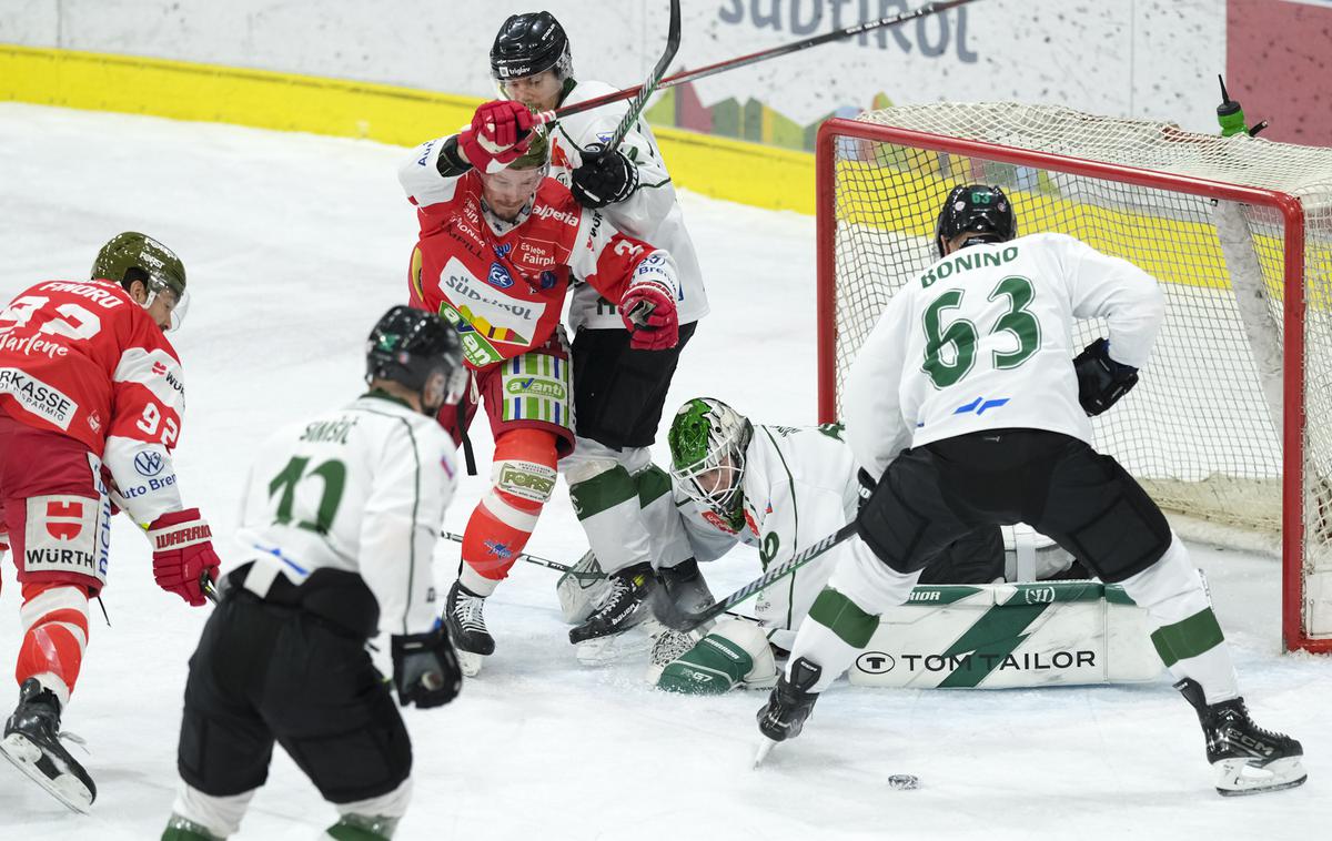 Bolzano : HK Olimpija Ljubljana | Olimpija je na gostovanju pri Bolzanu tesno izgubila. | Foto HCB/Vanna Antonello