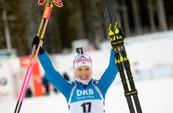 Mäkäräinenovi šprint, Slovenke v ozadju #foto