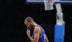 Tony Parker je imel po osvojenem bronu v garderobi govor