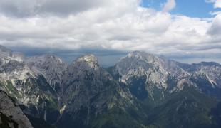 V Kamniških Alpah se je ponesrečila 27-letnica