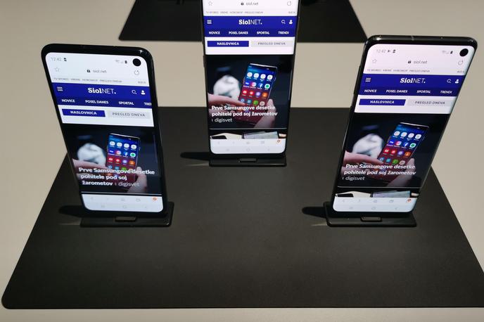 Samsung Galaxy S10 | Letos februarja smo spoznali družino pametnih telefonov Samsung Galaxy S10 (na sliki). Ali bo naslednjega februarja Galaxy S11 ali bo kakšno drugo ime? | Foto Srdjan Cvjetović