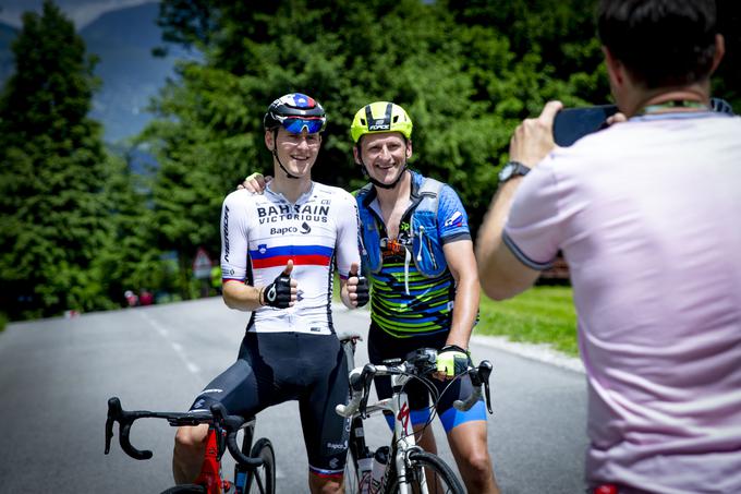 Matej Mohorič je z veseljem ustregel sleherni navijaški želji. | Foto: Ana Kovač