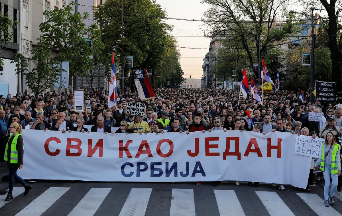 Protesti v Beogradu | Središče Beograda so v soboto spet preplavili protivladni protestniki. | Foto Reuters