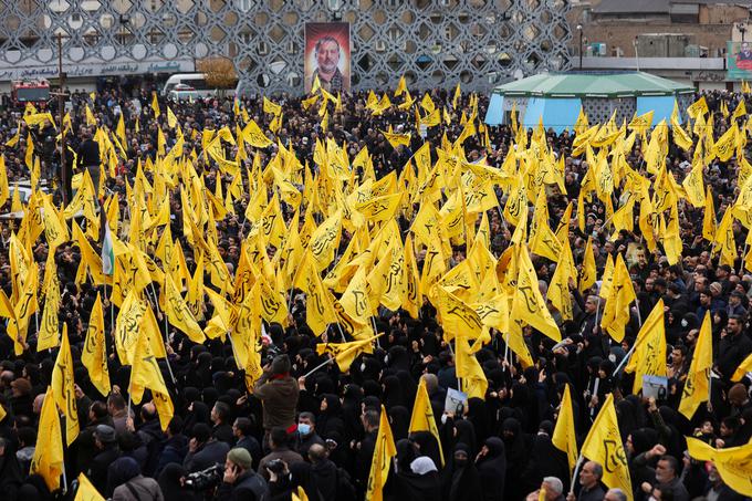 Vodstvo v Teheranu je po napadu obljubilo povračilne ukrepe. | Foto: Reuters