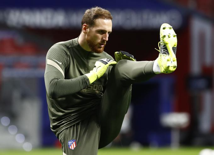 Jan Oblak je v tej sezoni na 18 tekmah v španskem prvenstvu prejel zgolj osem zadetkov. Zadnja dva sta mu zabila Srba. | Foto: Reuters