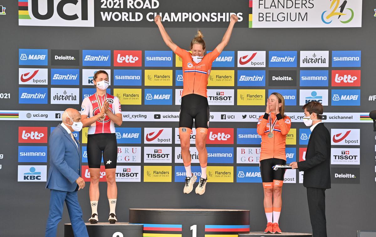 Marlen Reusser, Ellen Van Dijk, Dutch Annemiek | Zmagovalka Ellen van Dijk, drugouvrščena Marlen Reusser in tretja Annemiek van Vleuten.  | Foto Guliverimage