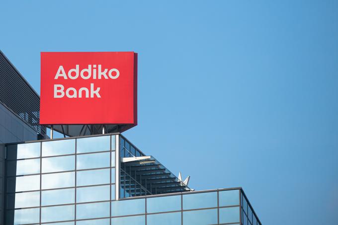 V igri za Addiko Banko je tudi družba Agri Europe, ki je v lasti srbskega poslovneža Miodraga Kostića in ki v Sloveniji obvladuje Gorenjsko banko. Ta že ima v lasti 10 odstotkov Addiko Bank, s svojo ponudbo, ki se je po dveh podaljšanjih prav tako iztekla 16. avgusta ob 17. uri, pa je želela pridobiti še 17 odstotkov. Agri Europe je sicer za delnico Addiko Bank ponudila bistveno manj od NLB, 16,24 evra oz. 17,50 evra, zmanjšano za že izplačano dividendo za lani. | Foto: Shutterstock