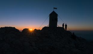 Izobraženi Slovenci bi se vrnili iz tujine v Slovenijo, vendar … #video