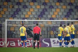 NK Maribor : FC Koper, prva liga