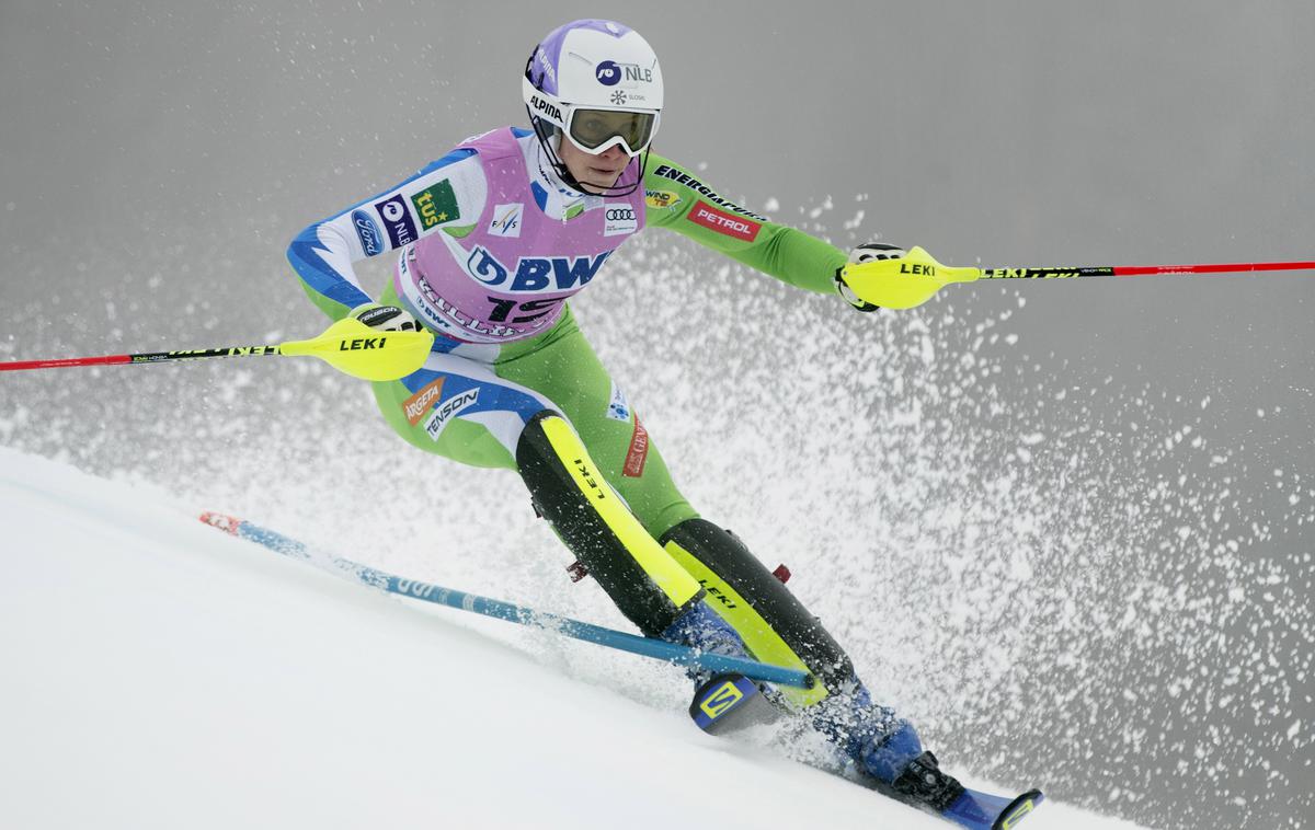 Ana Bucik Killington | Ana Bucik je na drugem slalomu v sezoni pokazala eno izjemno vožnjo, v finalu pa je odstopila. | Foto Reuters