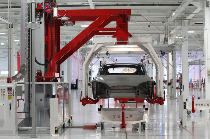 Tesla je dosegla zastavljene cilje in je v juliju dvignila proizvodnjo modela 3 na 5000 avtomobilov na teden. | Foto: Reuters