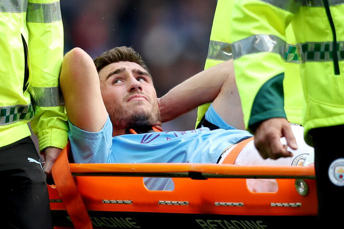 Aymeric Laporte | Aymeric Laporte se je poškodoval že v prvem polčasu prvenstvene tekme premier league proti Brightonu. | Foto Reuters