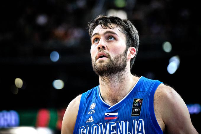 Navdušen je nad predstavami Mika Tobeyja. | Foto: Hendrik Osula/FIBA