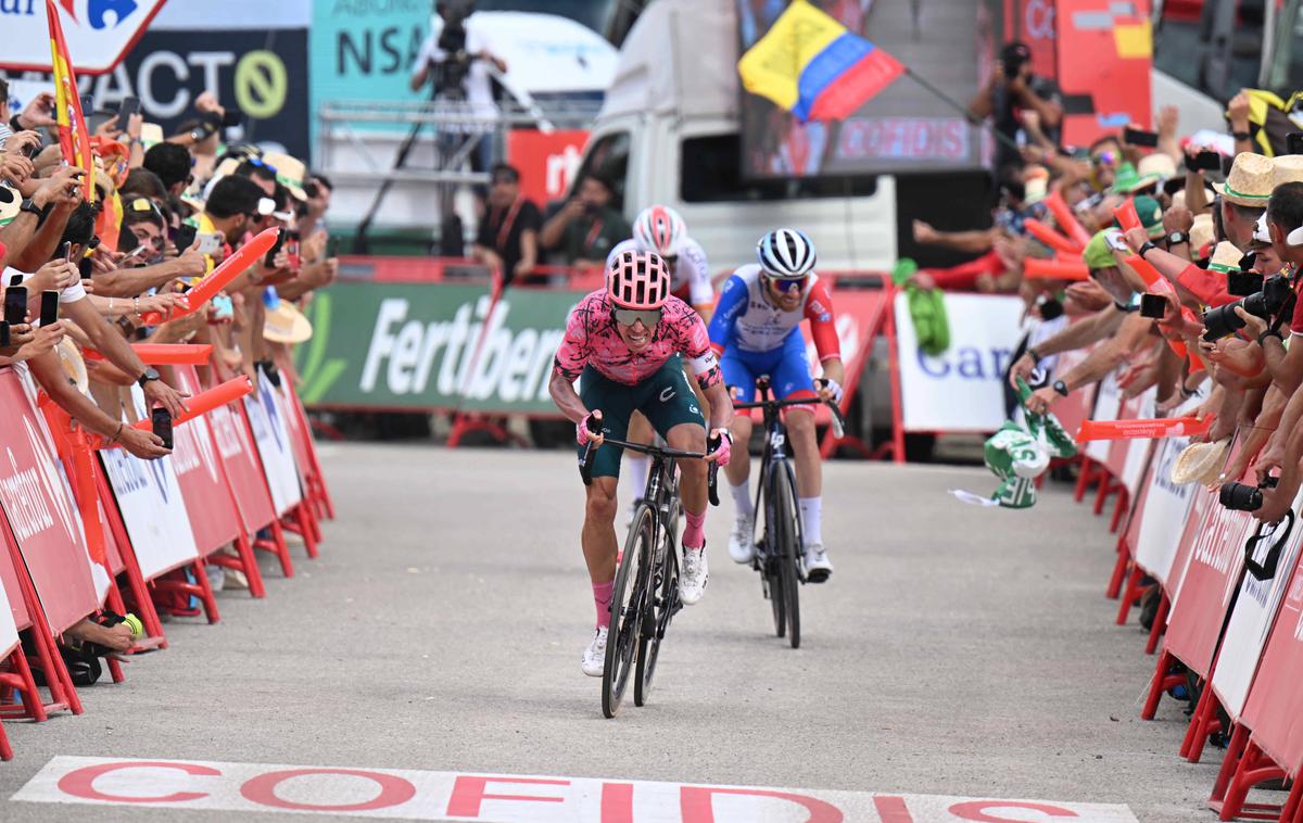 Rigoberto Uran, Vuelta22 | Dirka po Španiji se nadaljuje brez Primoža Rogliča, ki se je poškodoval med ciljnim sprintom v 16. etapi. Zmagovalec 17. pa je Kolumbijec Rigoberto Uran.  | Foto Guliverimage