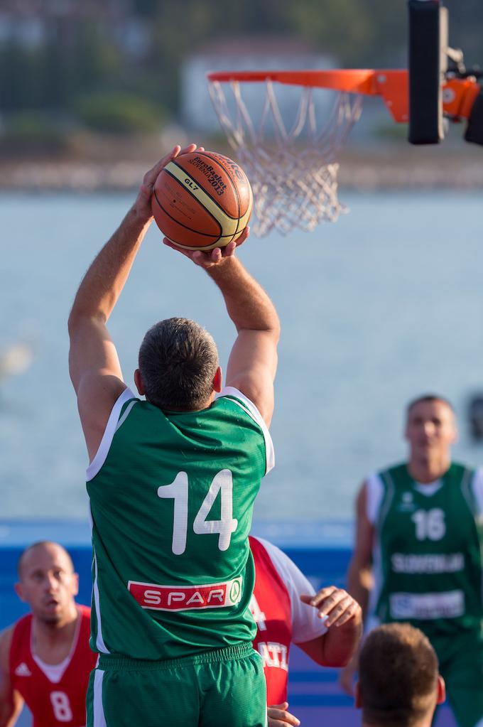 Na veteranskem svetovnem prvenstvu je leta 2017 pomagal Sloveniji do prvega mesta v konkurenci košarkarjev, starejših od 55 let. Do izraza je prišel njegov prefinjen met. | Foto: Matic Klanšek Velej/Sportida