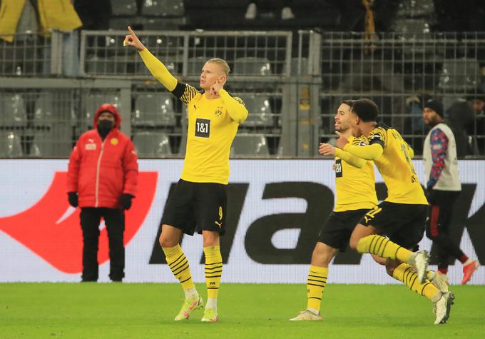 Erling Braut Haaland je v 48. minuti izenačil na 2:2, a je Bayern v nadaljevanju srečanja dosegel še tretji gol. | Foto: Reuters