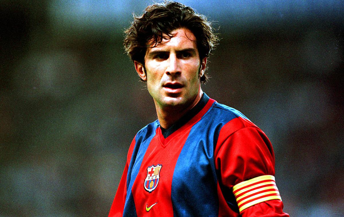 Luis Figo | Danes 50-letni Luis Figo je eden najboljših portugalskih nogometašev vseh časov. Podobno kot njegova slovita rojaka Eusebio in Cristiano Ronaldo je postal prejemnik zlate žoge, najbolj prestižno priznanje v svetu nogometa je prejel leta 2000. Ravno tistega leta, ko je dres Barcelone po kontroverznem prestopu zamenjal za tistega, ki ga nosi največji rival Kataloncev Real Madrid. | Foto Guliverimage